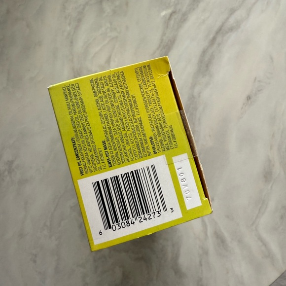 Garnier Nutrisse Ultra Creme Nourishing Permanent Color - Picture 2 of 5